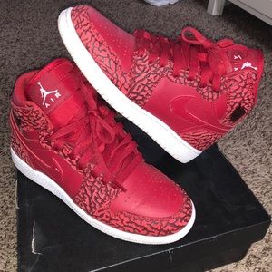 Air Jordan Elephant 1s. Size 4 (Grade School)